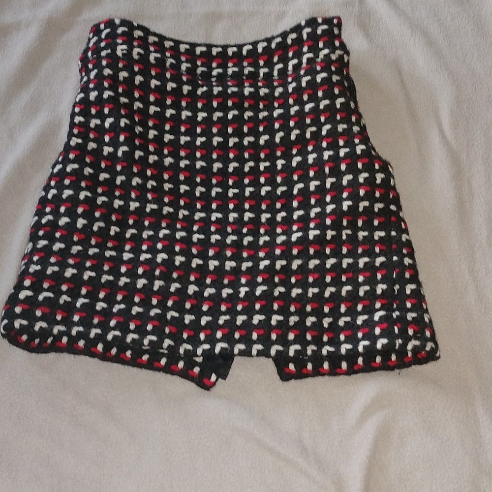 100% wool (lined) skirt Loft